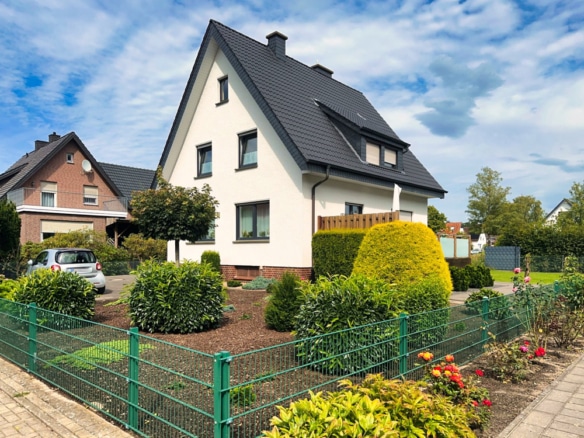 Hausansicht Straßenseite
