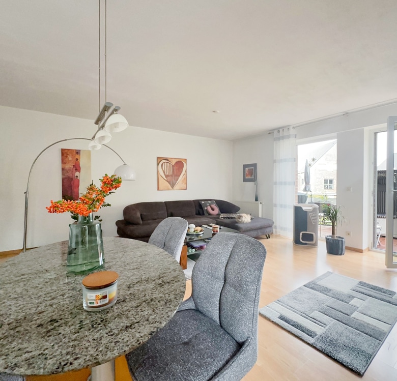 Gepflegte 3-Zimmer ETW mit Balkon und Stellplatz!