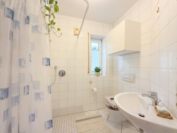 Badezimmer/ EG