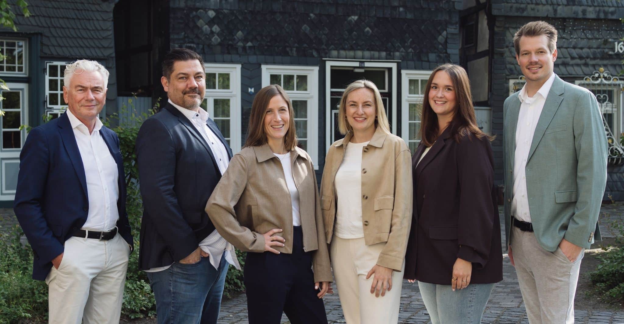 Team von Wolters Immobilien - Ihr Immobilienmakler in Harsewinkel